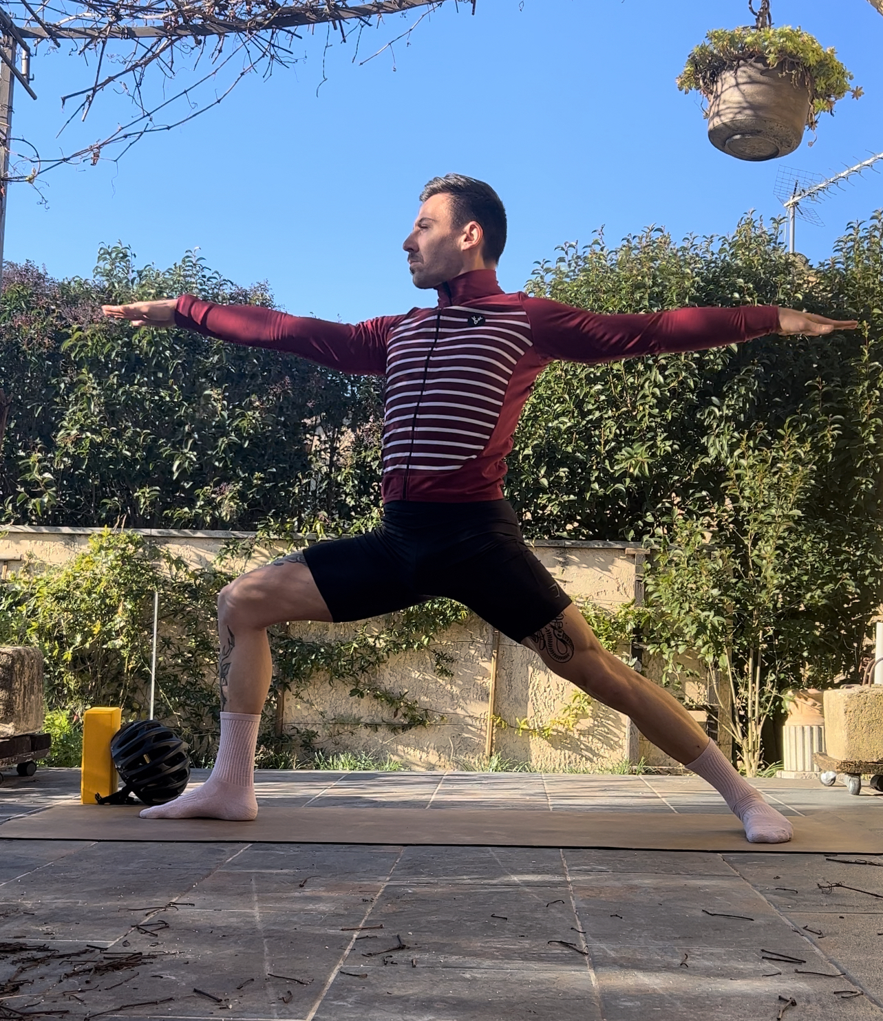 virabradasana 2 cycliste